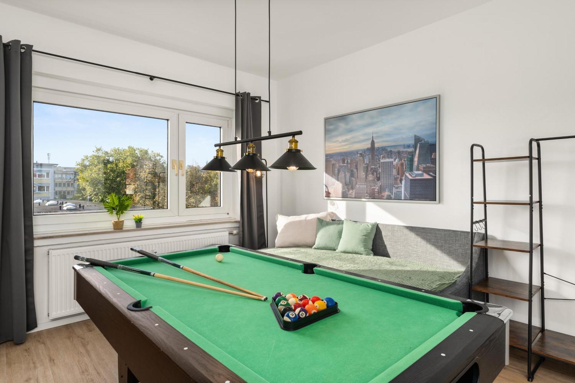 Homely-Apartment Manhattanart, Zentral, Parkplatz, Billard,Ps4, Dart, Balkon Bielefeld Eksteriør bilde