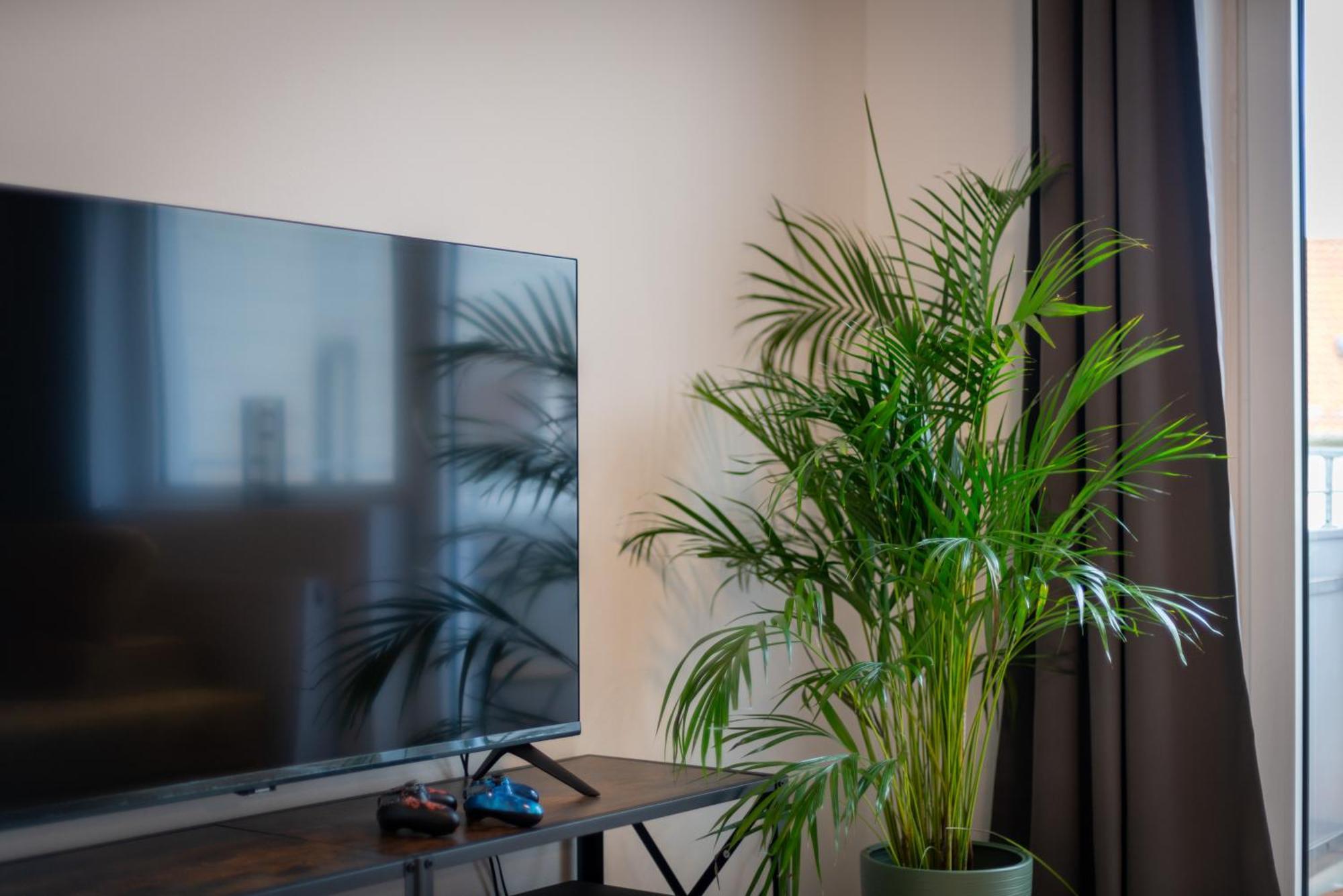 Homely-Apartment Manhattanart, Zentral, Parkplatz, Billard,Ps4, Dart, Balkon Bielefeld Eksteriør bilde